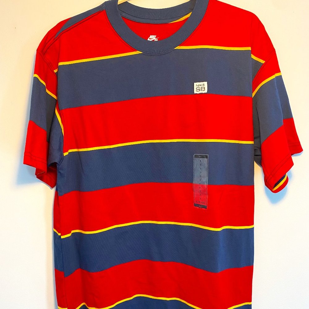 NIKE SB STRIPED TEE | NEW WITH TAGS